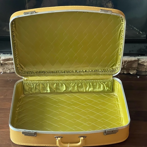 Suitcase vintage hardcover - Picture 4 of 8